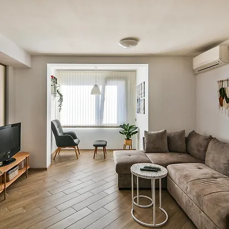 Apartment Flat Wi-fi & Streaming Varna